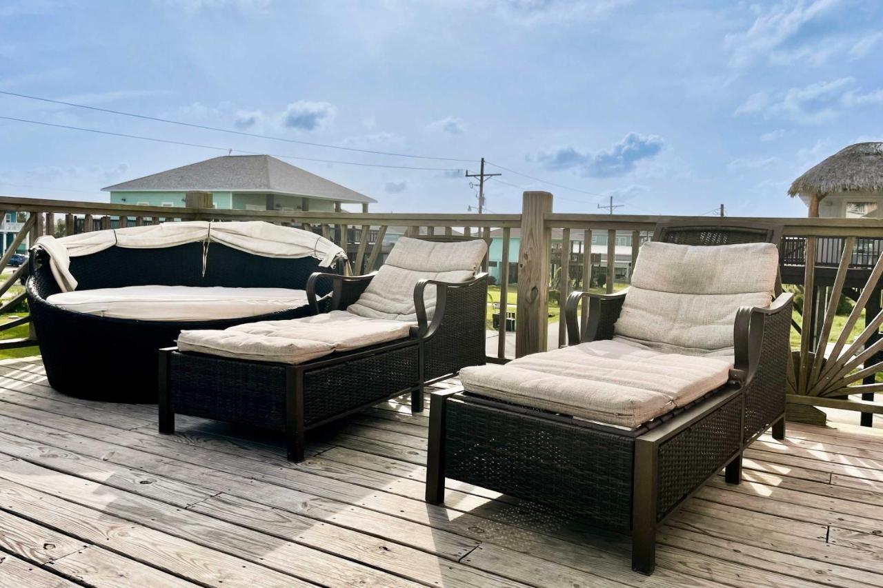Chic Crystal Beach Escape With Deck - Walk To Beach! Bolivar Peninsula المظهر الخارجي الصورة